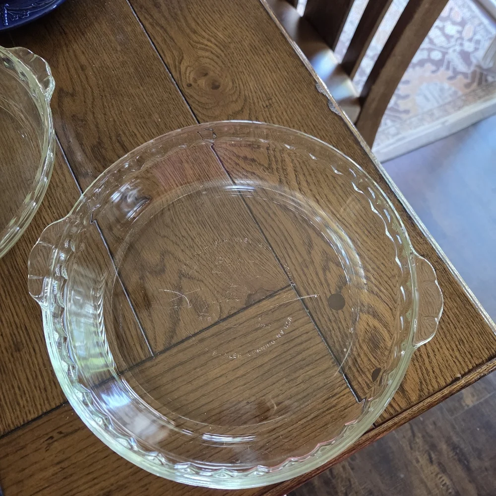 Pyrex 75th Anniversary Pie Plate 1990
